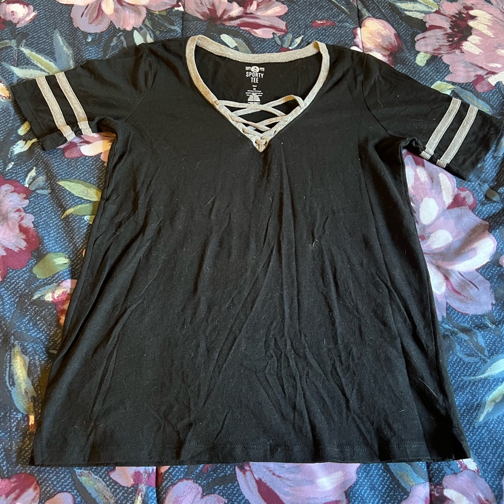 SO sporty tee XS blank and white v neck with detail. Hardly worn, like new